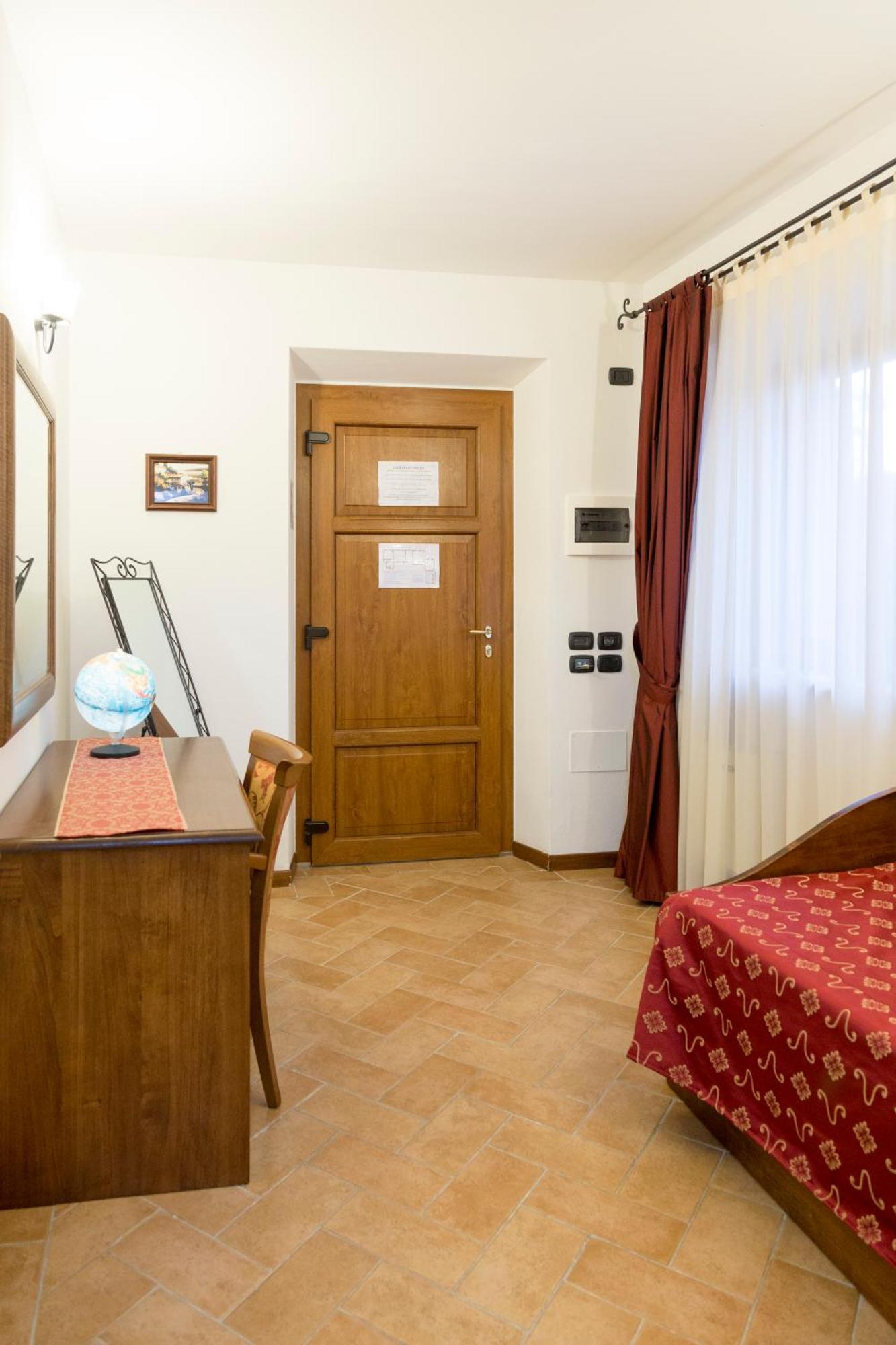 Colleverde Country House & Spa Урбино Екстериор снимка