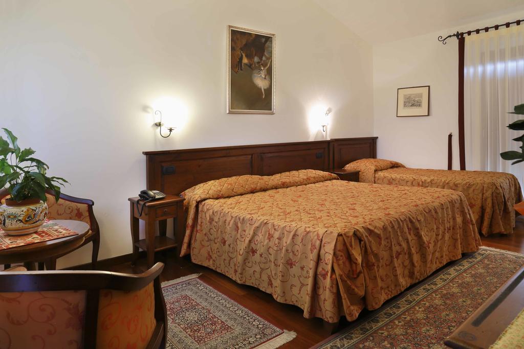 Colleverde Country House & Spa Урбино Екстериор снимка